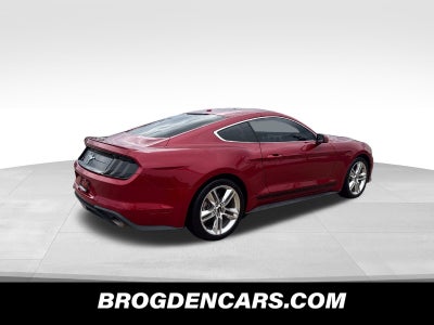 2020 Ford Mustang EcoBoost