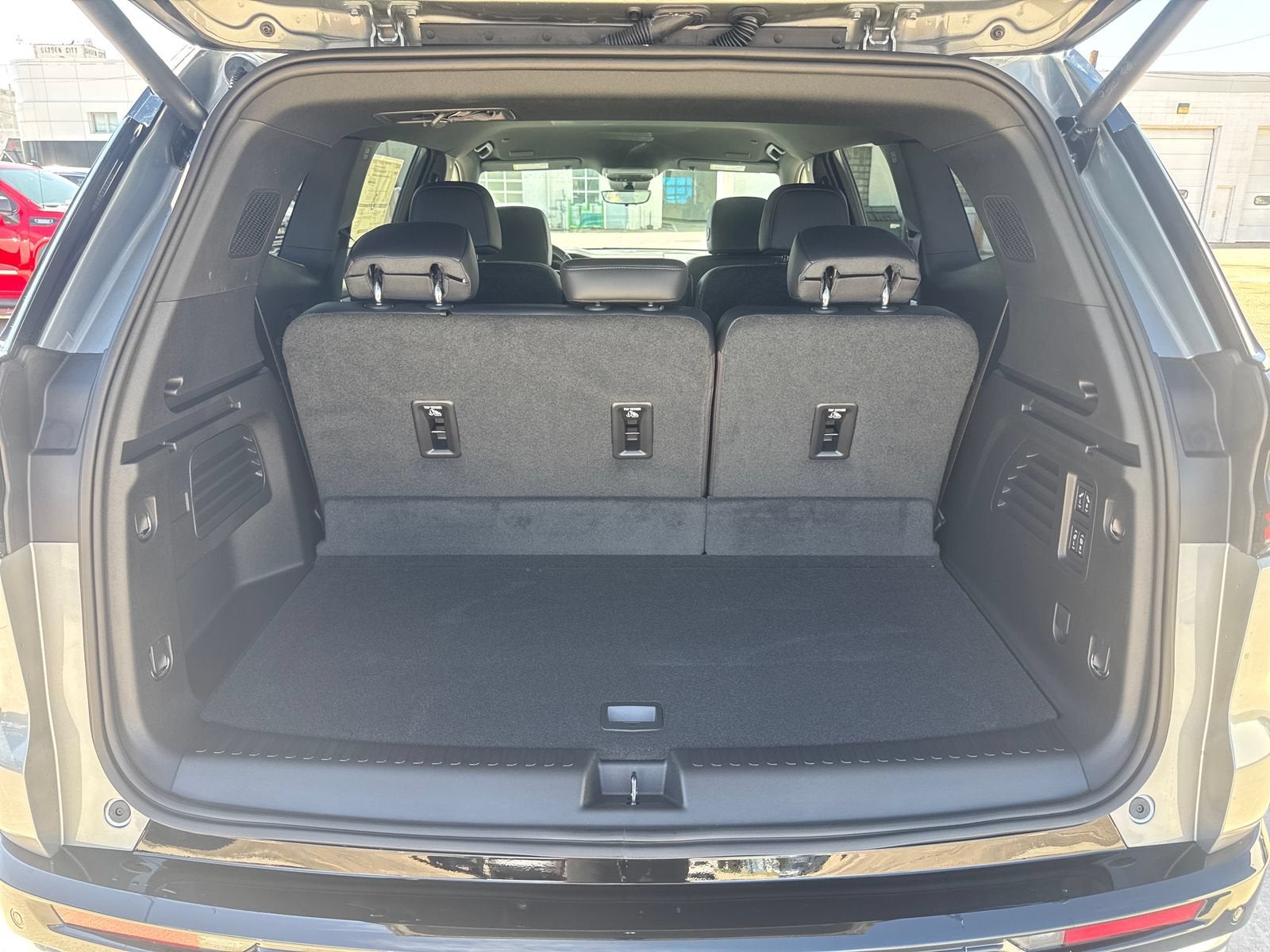 2027 GMC Acadia Denali