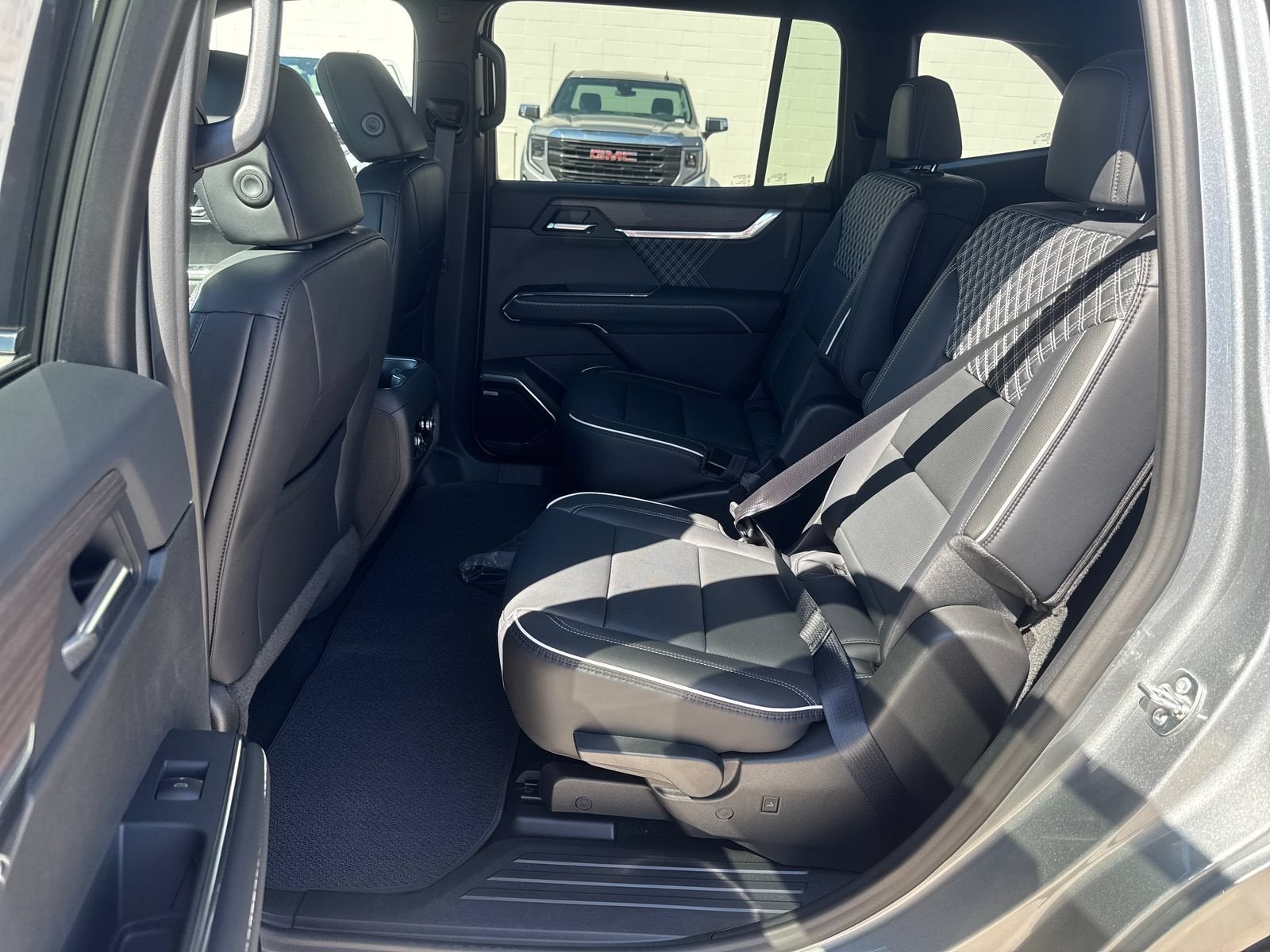2027 GMC Acadia Denali