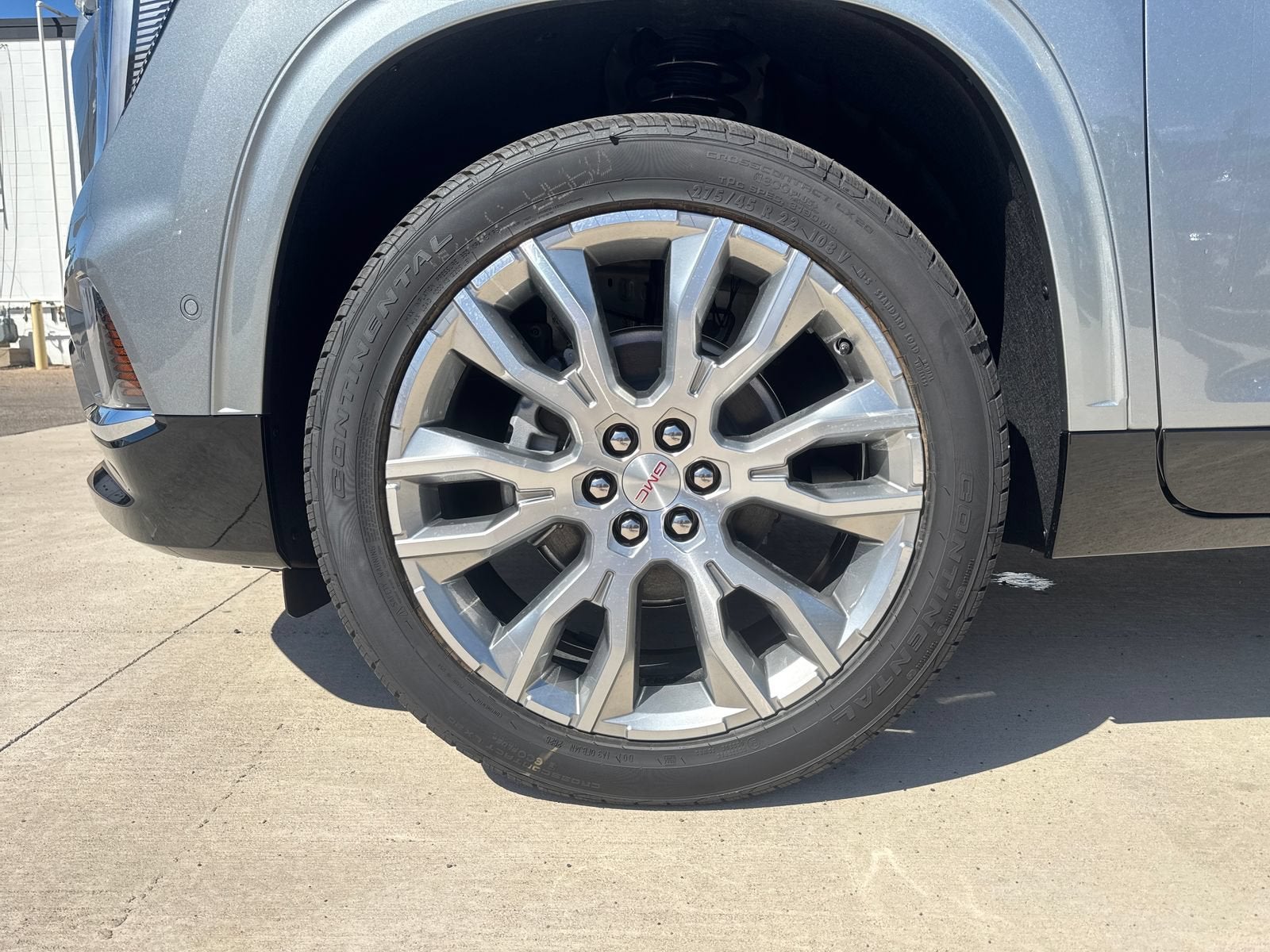 2027 GMC Acadia Denali