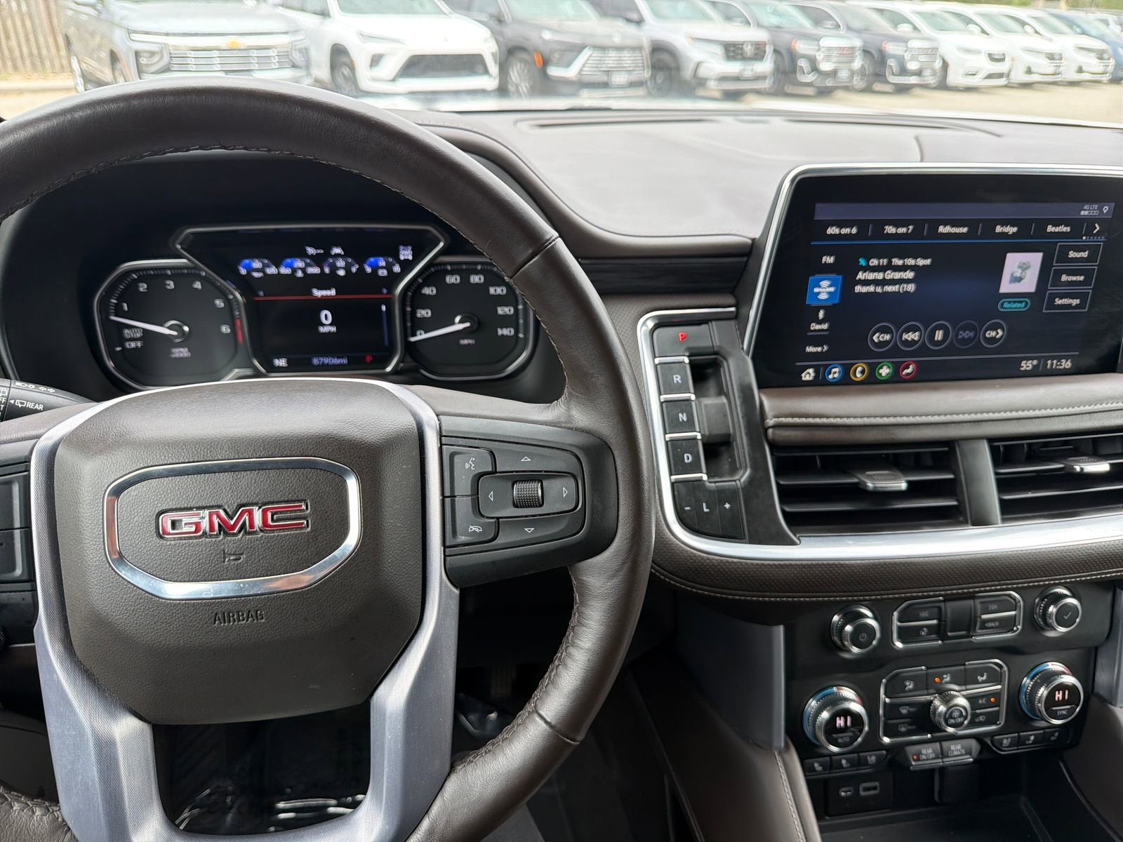 2021 GMC Yukon SLT