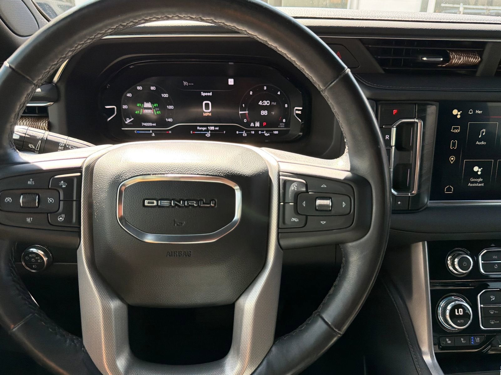 2022 GMC Yukon XL Denali