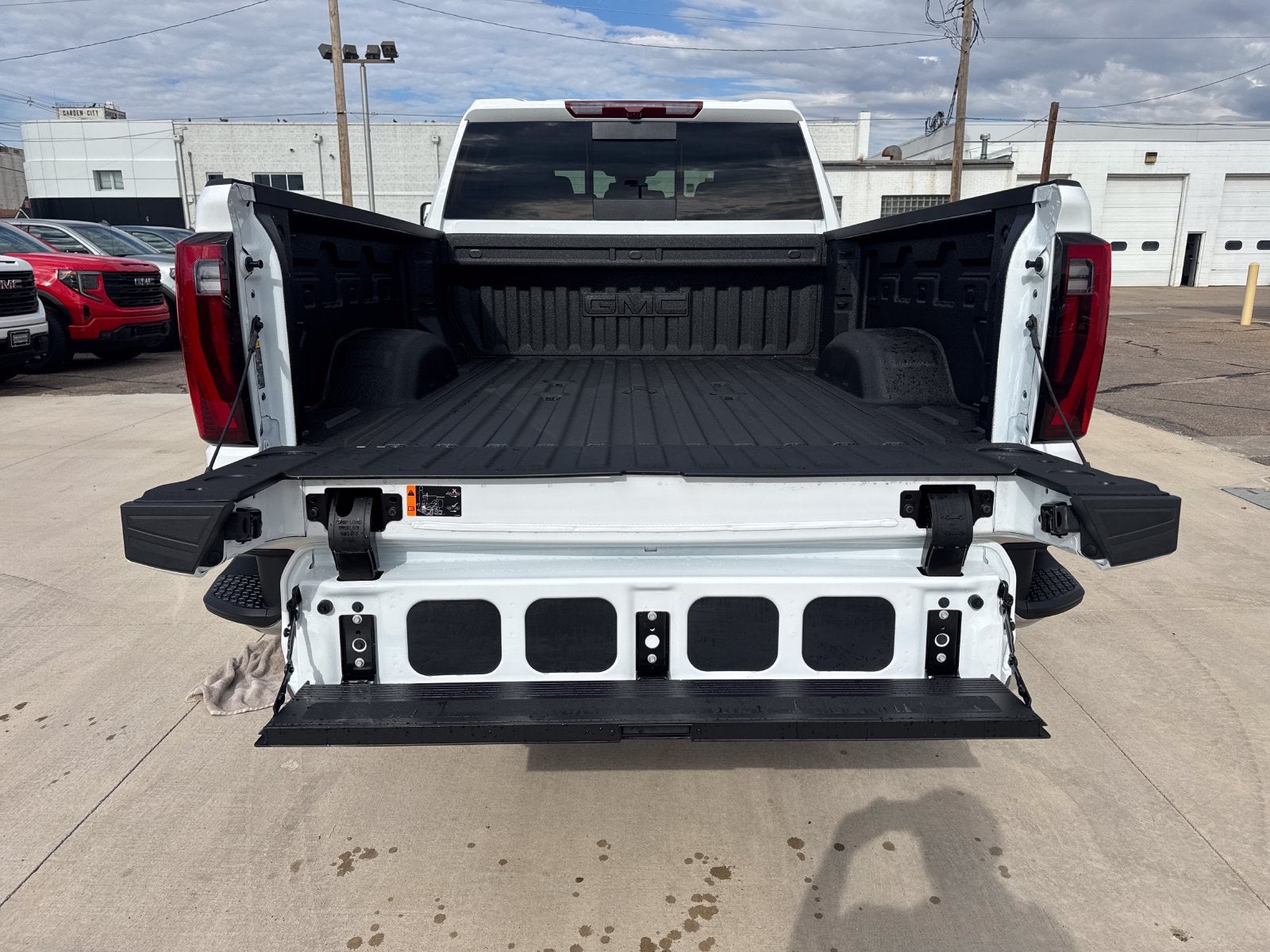 2026 GMC Sierra 3500 HD SLT