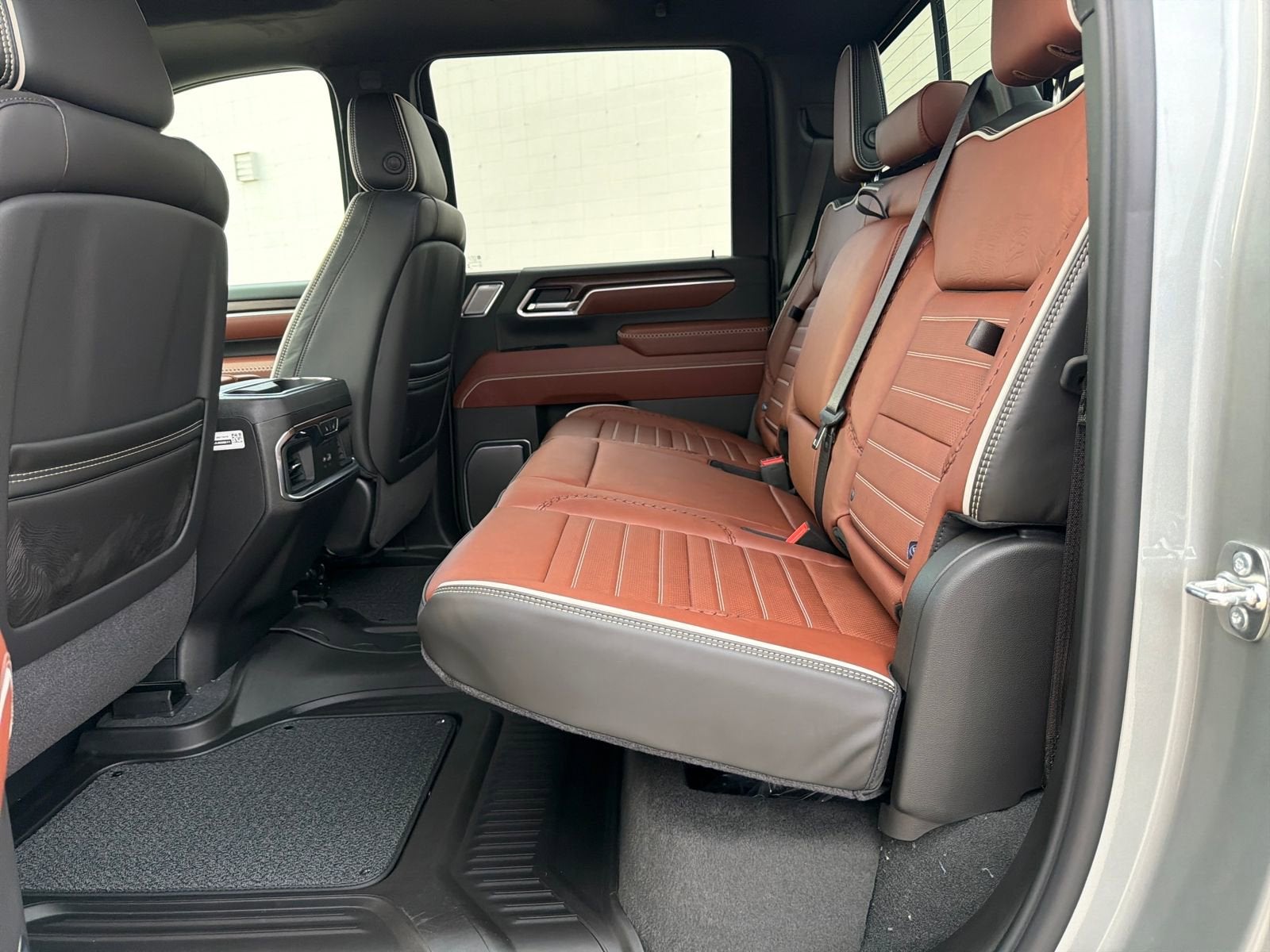 2026 GMC Sierra 3500 HD Denali Ultimate DRW