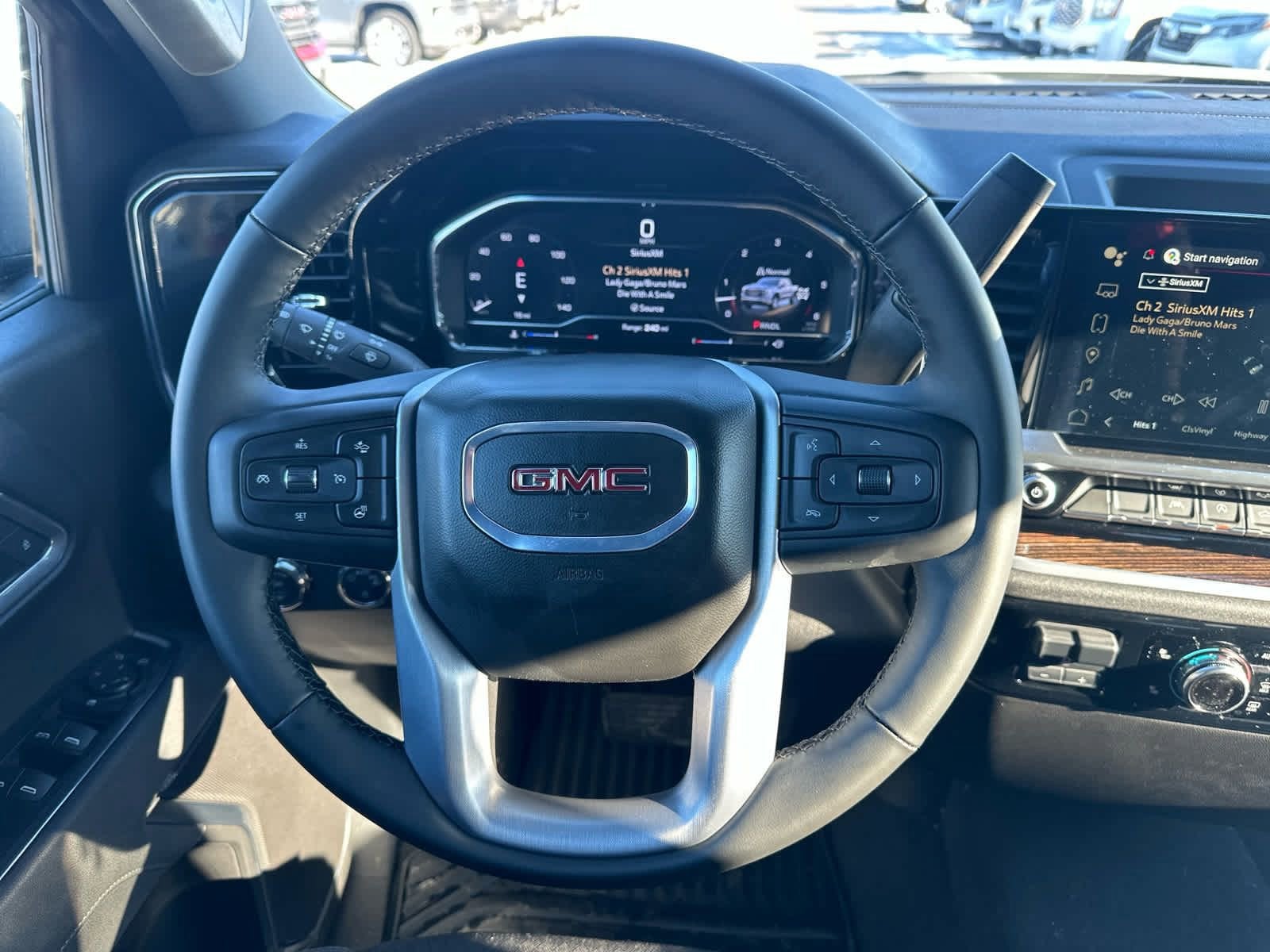 2025 GMC Sierra 1500 SLE