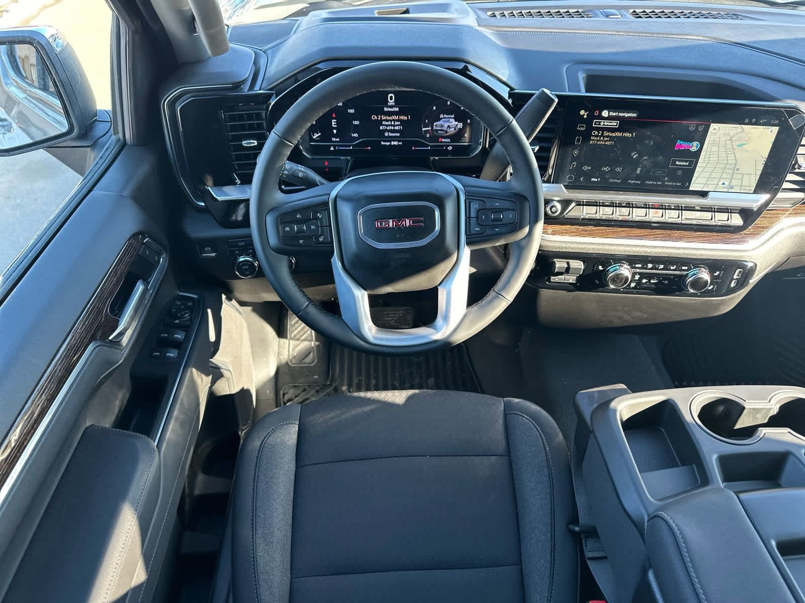 2025 GMC Sierra 1500 SLE