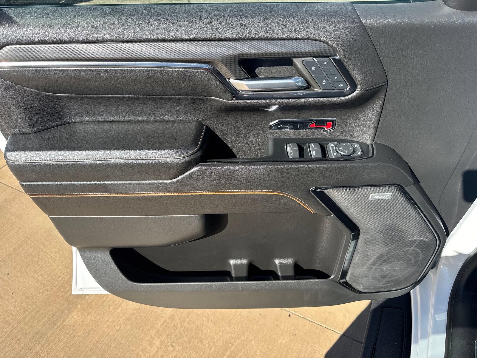 2024 GMC Sierra 1500 AT4