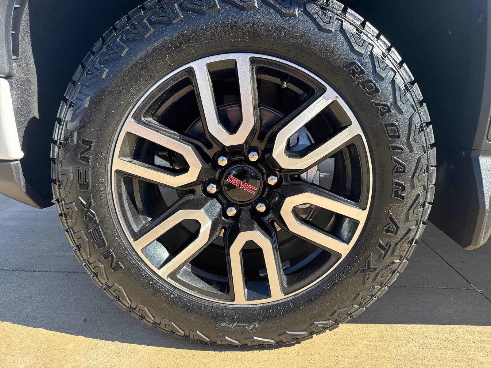 2024 GMC Sierra 1500 AT4