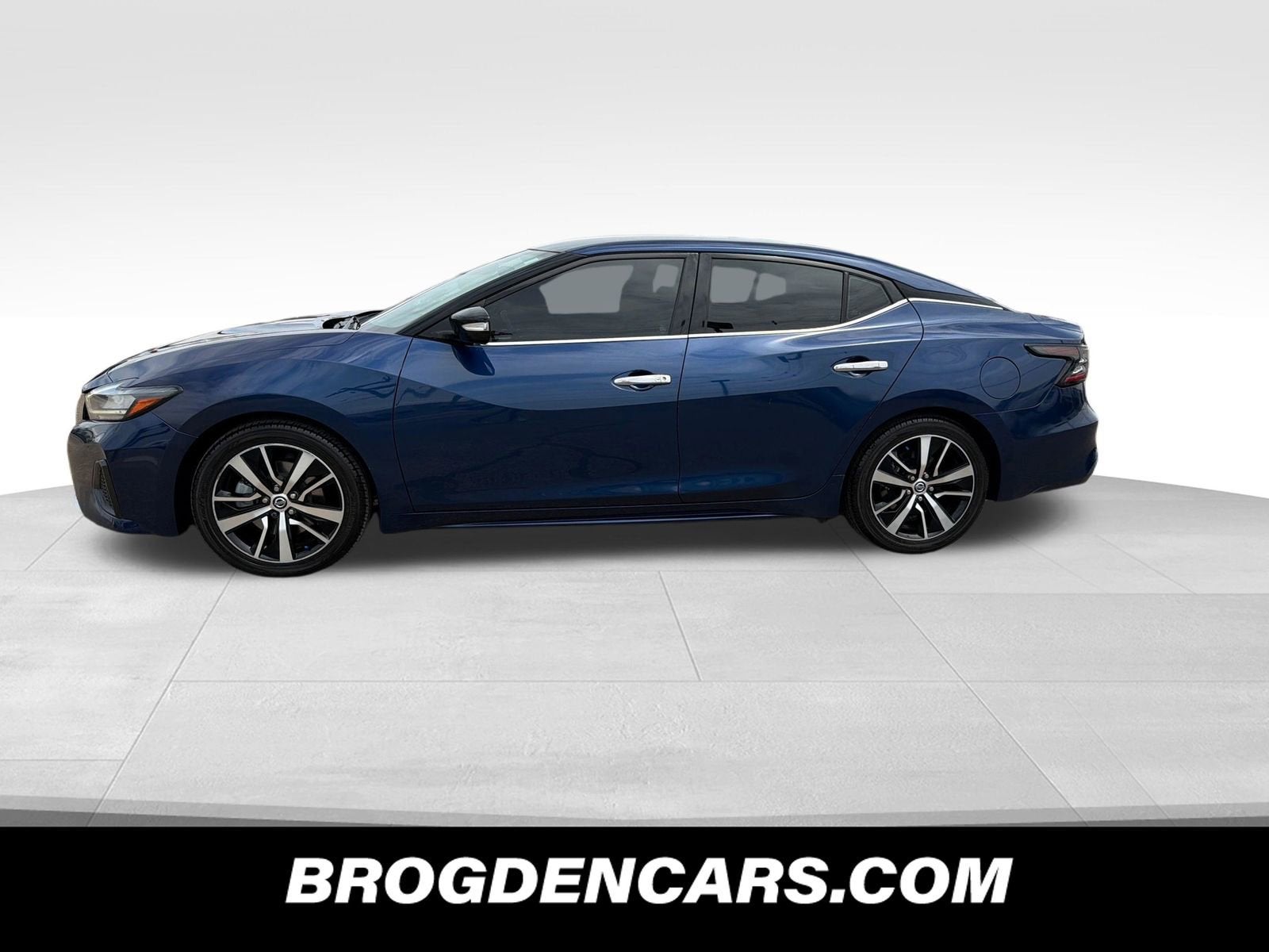 2022 Nissan Maxima SV