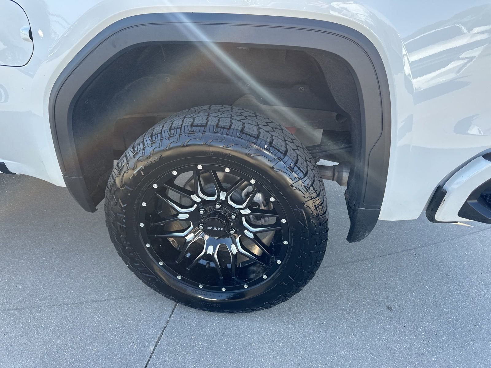 2023 GMC Sierra 1500 AT4