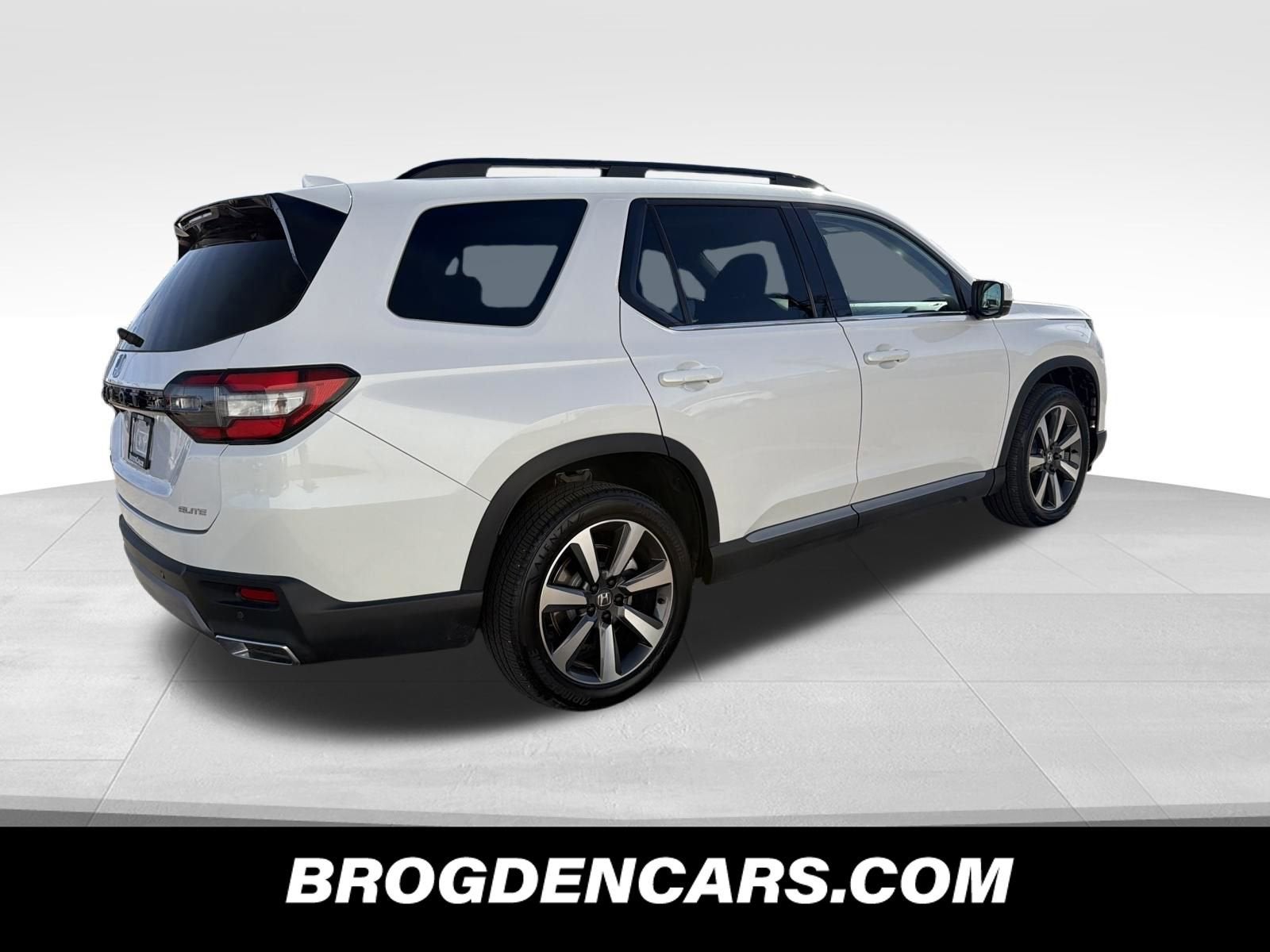 2023 Honda Pilot Elite