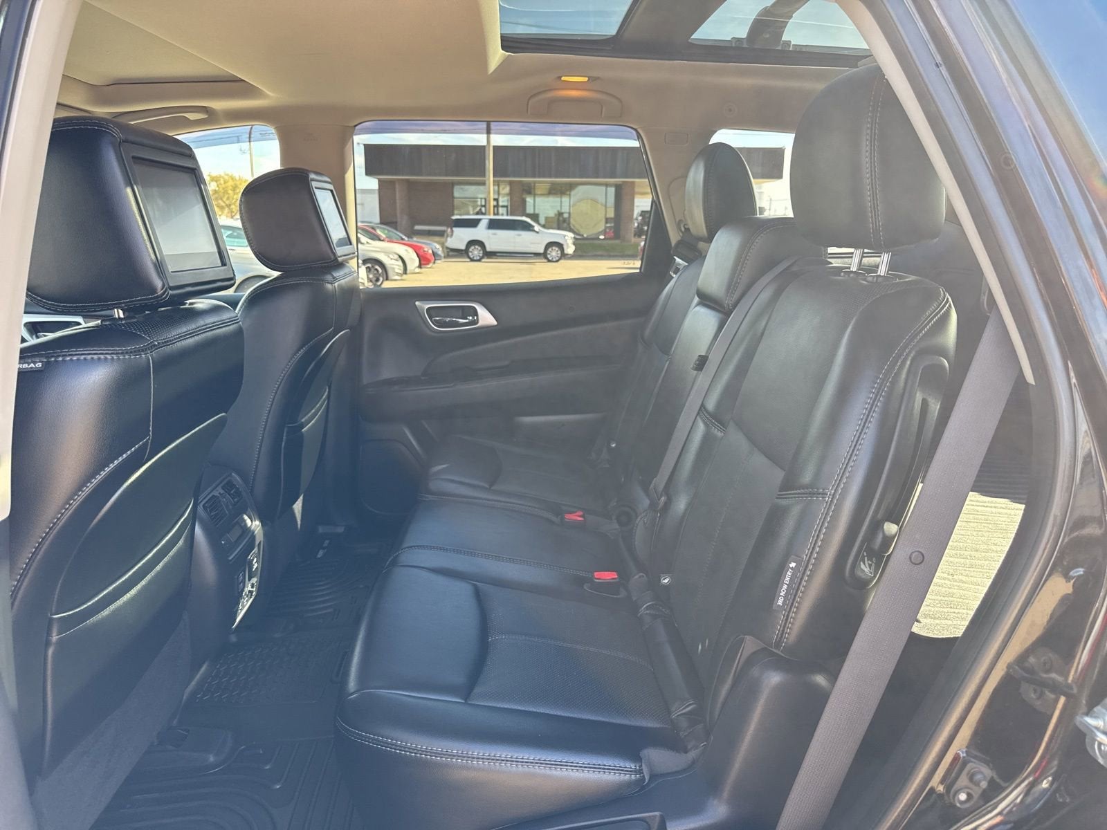 2018 Nissan Pathfinder Platinum