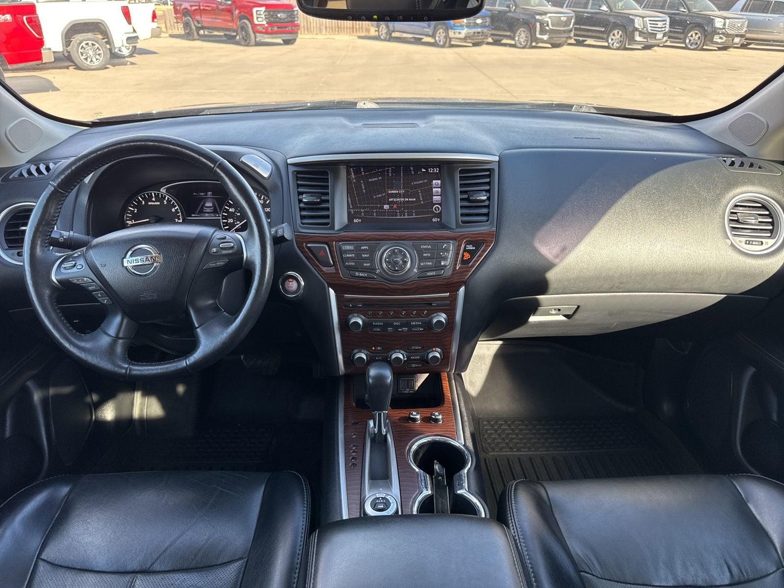 2018 Nissan Pathfinder Platinum