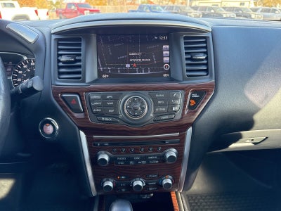 2018 Nissan Pathfinder Platinum