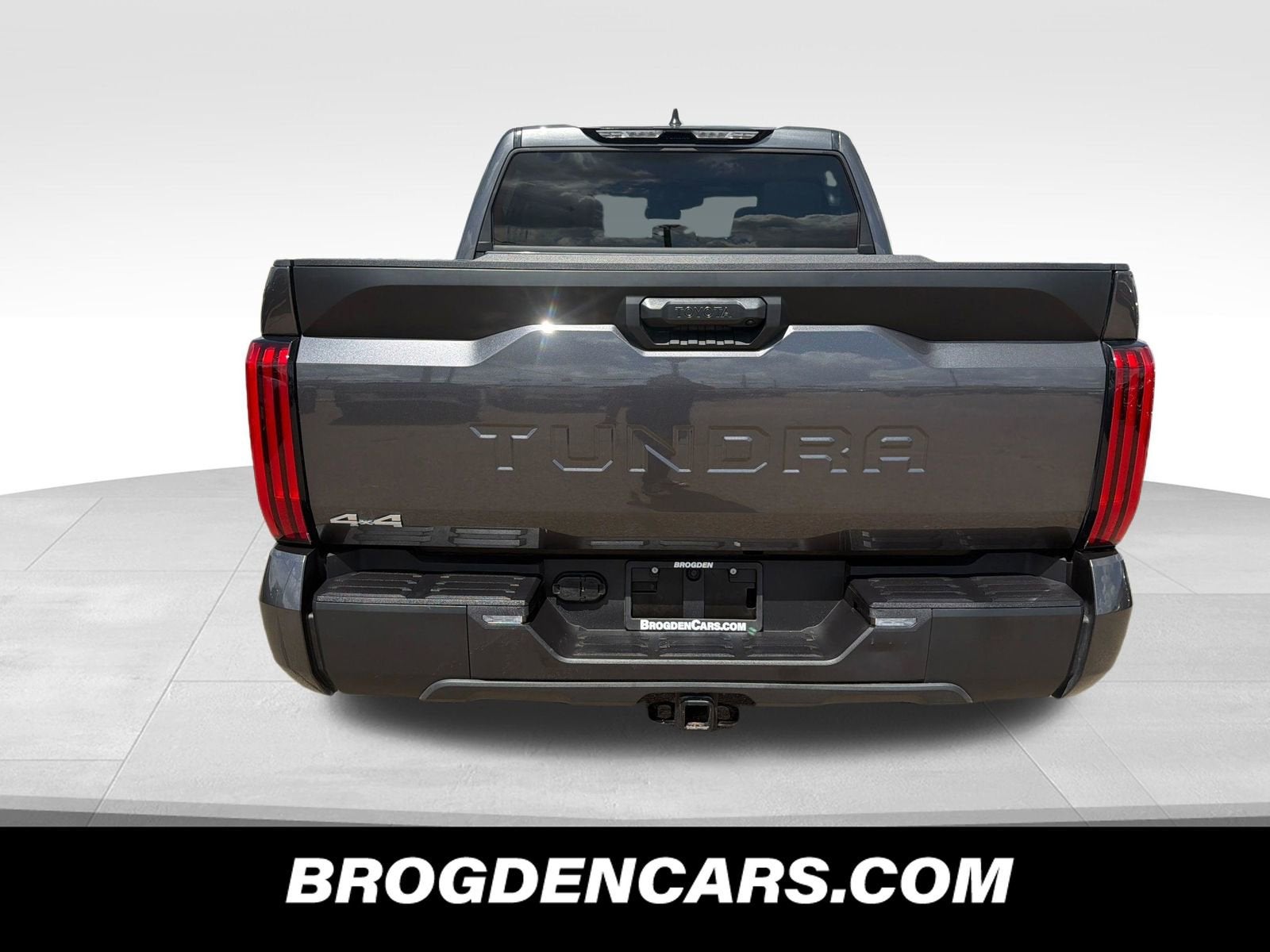 2025 Toyota Tundra 4WD SR