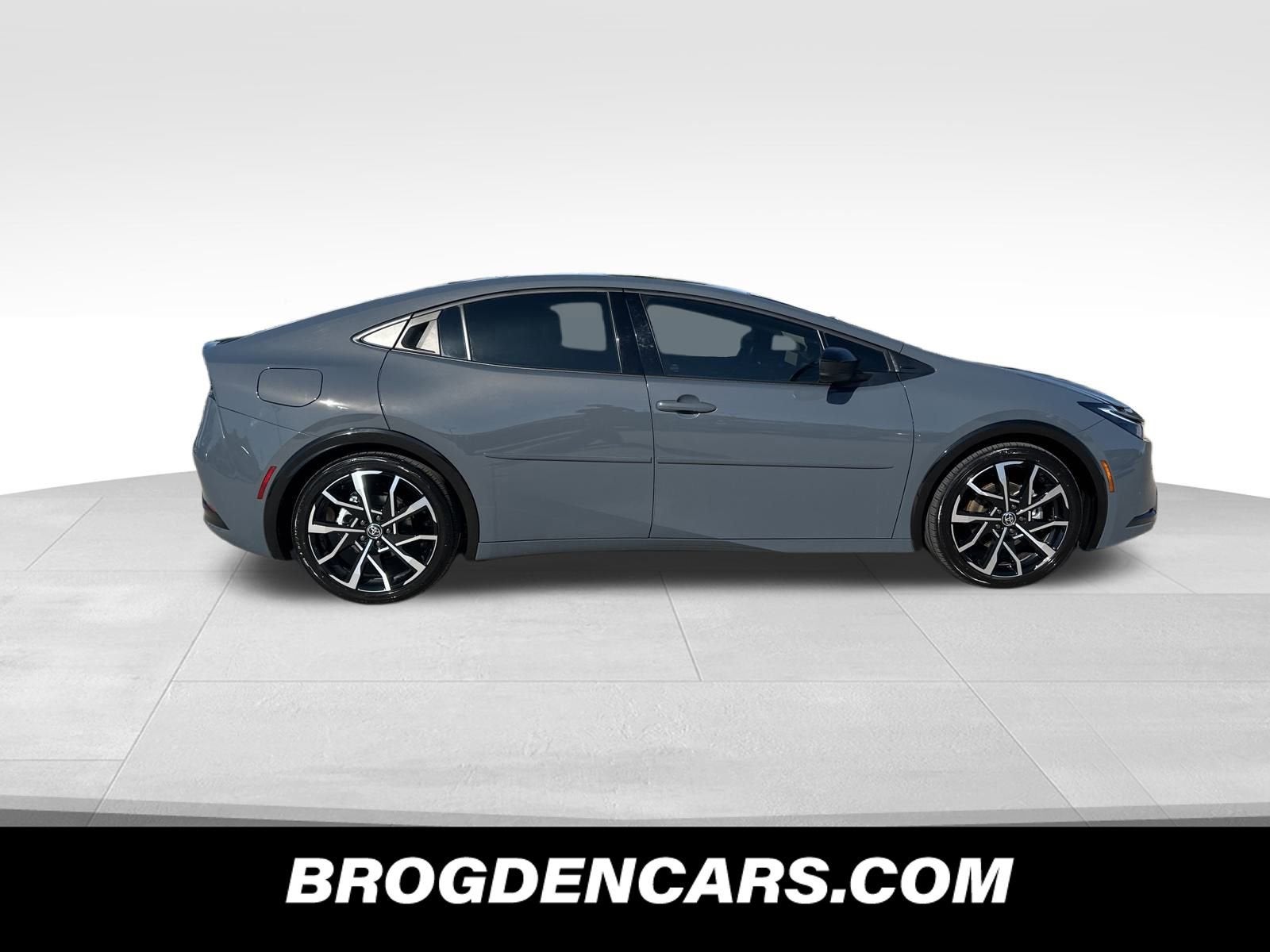 2024 Toyota Prius Prime SE