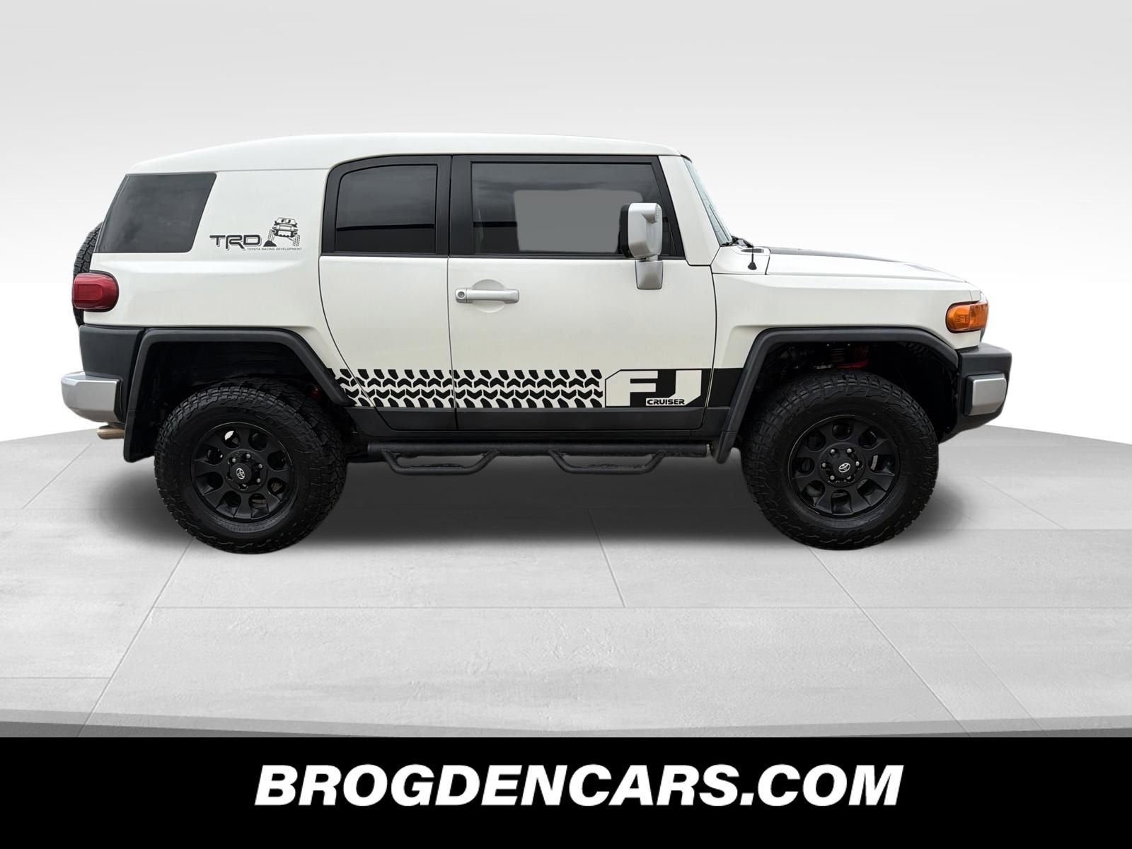 2013 Toyota FJ Cruiser 4DR 4WD AT