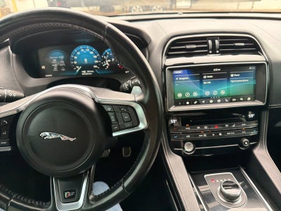 2018 Jaguar F-PACE S