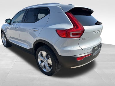 2020 Volvo XC40 Momentum