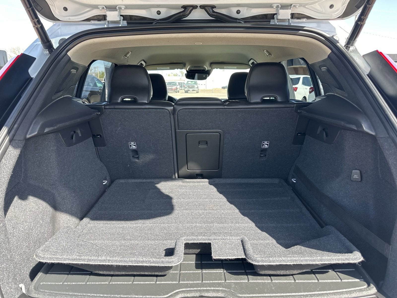 2020 Volvo XC40 Momentum