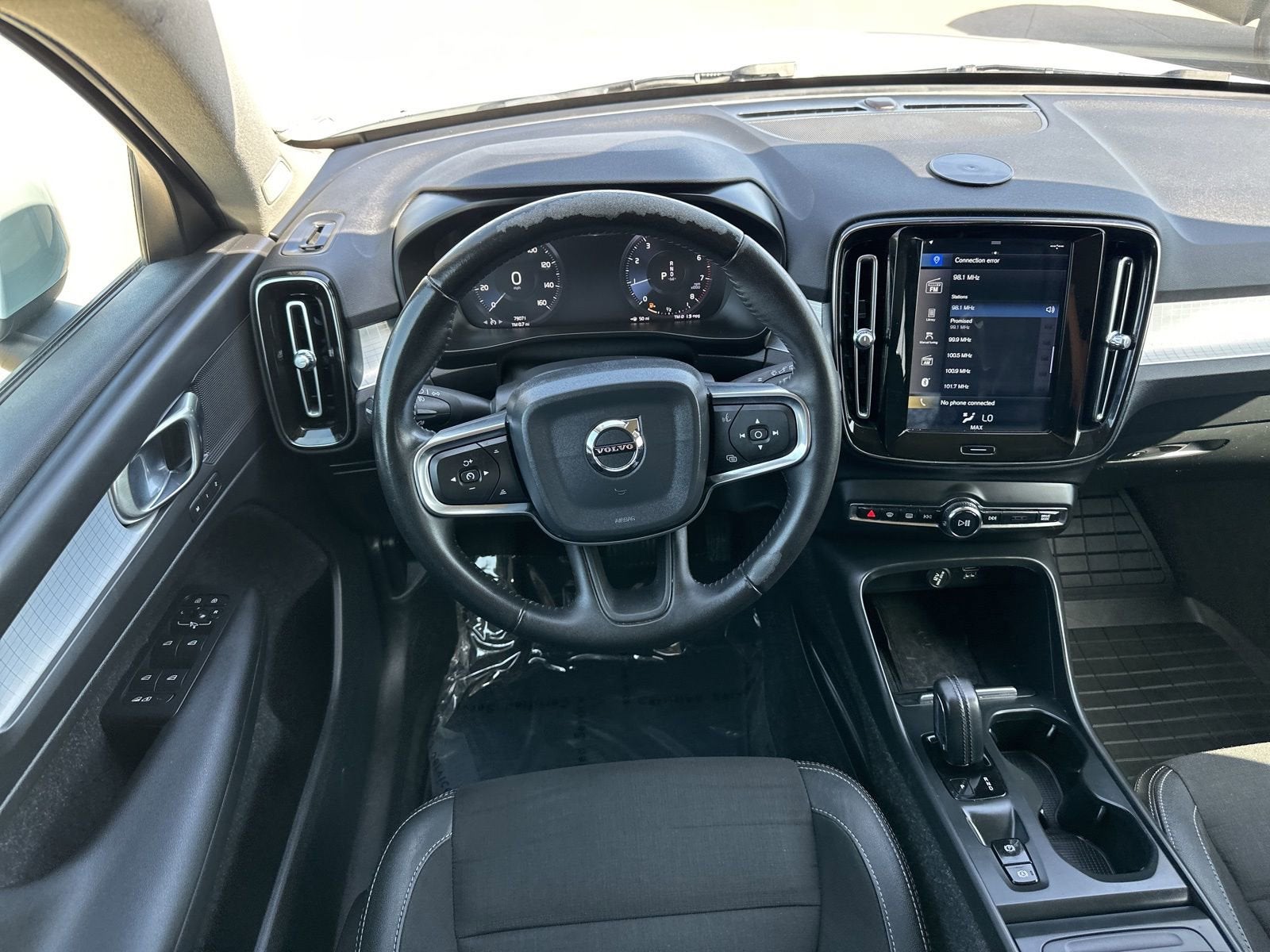 2020 Volvo XC40 Momentum