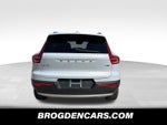 2020 Volvo XC40 Momentum